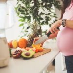 مراجعه به مشاوره تغذیه برای زنان باردار در اصفهان